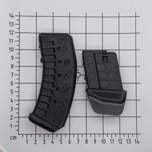 25rds ribbed black comparison Size comparison between 25rd Tikka T1x 22lr magazine and the factory magazine